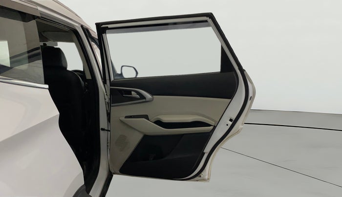 2023 KIA CARENS PRESTIGE 1.5 PETROL 7 STR, Petrol, Manual, 38,215 km, RHS Rear Door