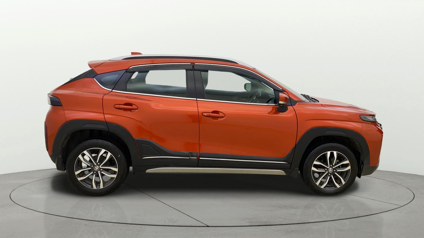 2024 Toyota Urban Cruiser Taisor V 1.0 Petrol AT, Petrol, Automatic, 10,865 km, Right Side View