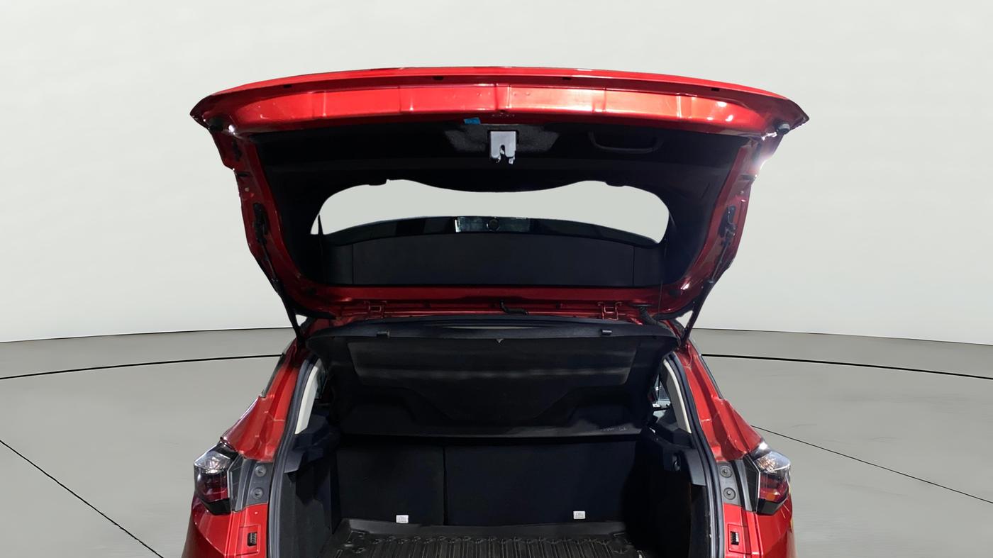 2020 Tata Harrier XZA PLUS 2.0L DUAL TONE, Diesel, Automatic, 13,056 km, Boot Door Open
