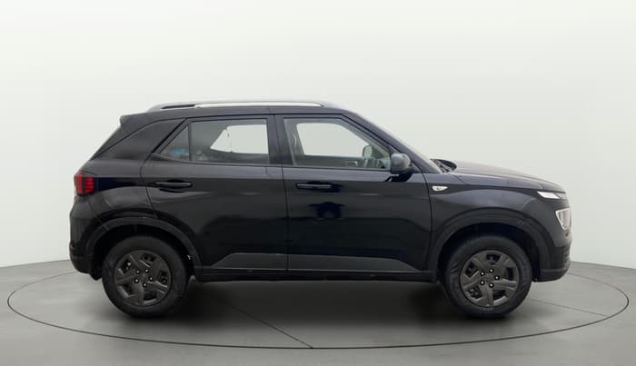 2023 Hyundai VENUE S 1.2, Petrol, Manual, 89,569 km, Right Side View