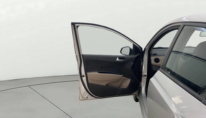 2015 Hyundai Xcent S 1.2, Petrol, Manual, 55,940 km, LHS Front Door