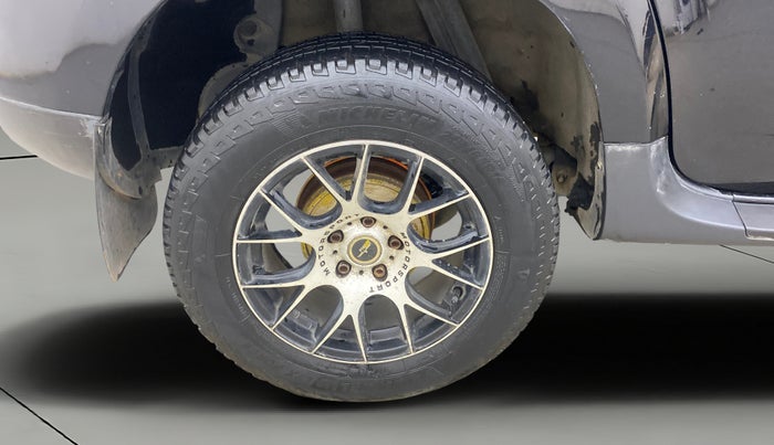 2014 Renault Duster 85 PS RXE DIESEL, Diesel, Manual, 1,22,542 km, Right Rear Wheel