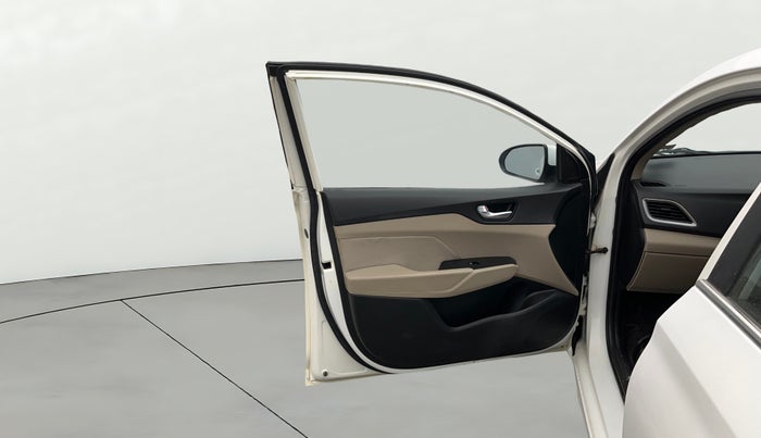 2017 Hyundai Verna 1.6 VTVT SX, Petrol, Manual, 56,344 km, LHS Front Door