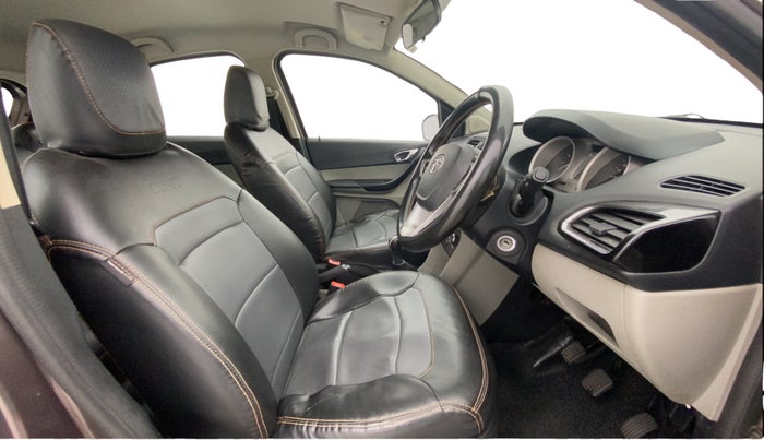 2016 Tata Tiago XZ PETROL, Petrol, Manual, 1,21,915 km, Right Side Front Door Cabin