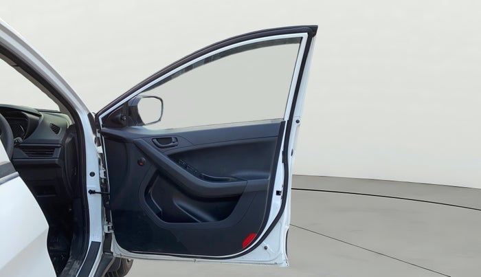 2025 Tata NEXON Smart + 1.5, Diesel, Manual, 17,789 km, RHS Front Door