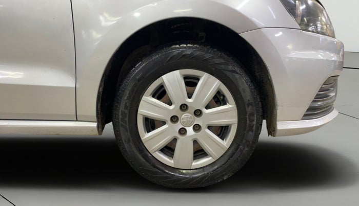 2016 Volkswagen Ameo TRENDLINE 1.2L, Petrol, Manual, 56,678 km, Right Front Wheel