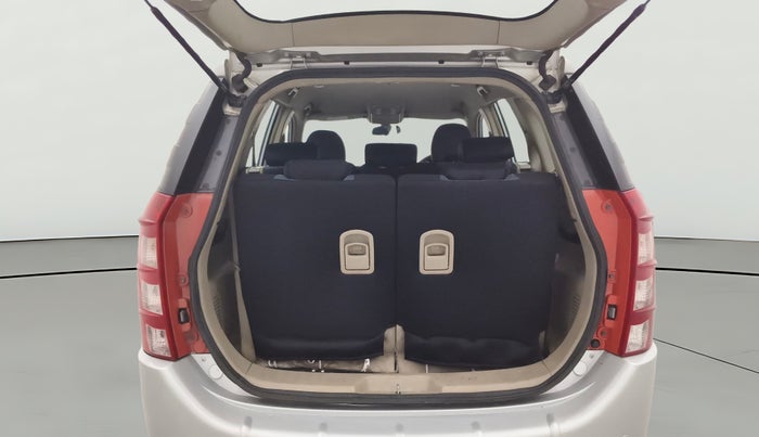 2015 Mahindra XUV500 W8, Diesel, Manual, 86,787 km, Boot Open Zoomed View