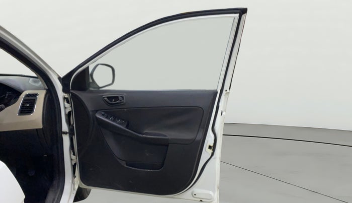 2015 Tata Zest XM 90PS DIESEL, Diesel, Manual, 32,782 km, RHS Front Door