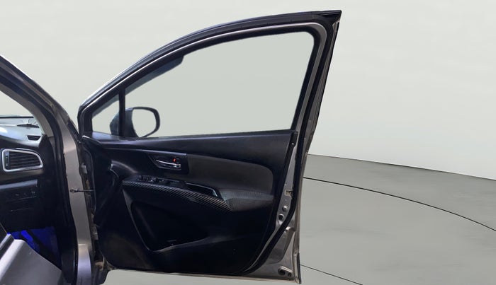 2016 Maruti S Cross ZETA 1.3, Diesel, Manual, 53,294 km, RHS Front Door