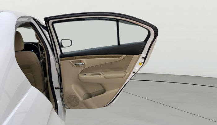 2018 Maruti Ciaz DELTA 1.5 SHVS MT PETROL, Petrol, Manual, 1,23,475 km, RHS Rear Door