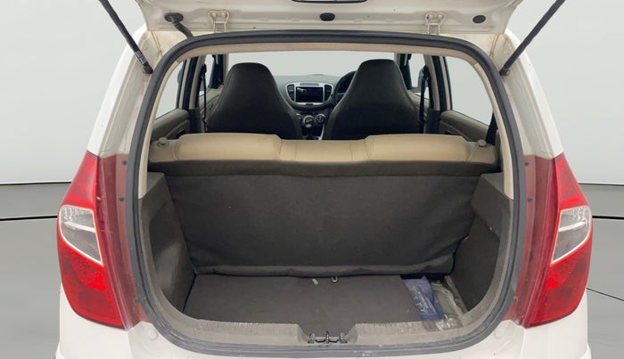 2013 Hyundai i10 ERA 1.1, Petrol, Manual, 17,646 km, Boot Open Zoomed View