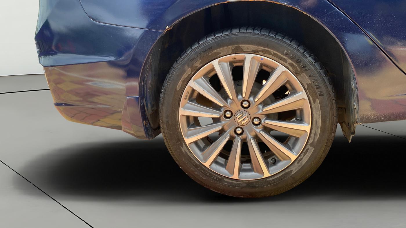 2022 Maruti Ciaz ALPHA  AT 1.5 SHVS PETROL, Petrol, Automatic, 71,006 km, Right Rear Wheel