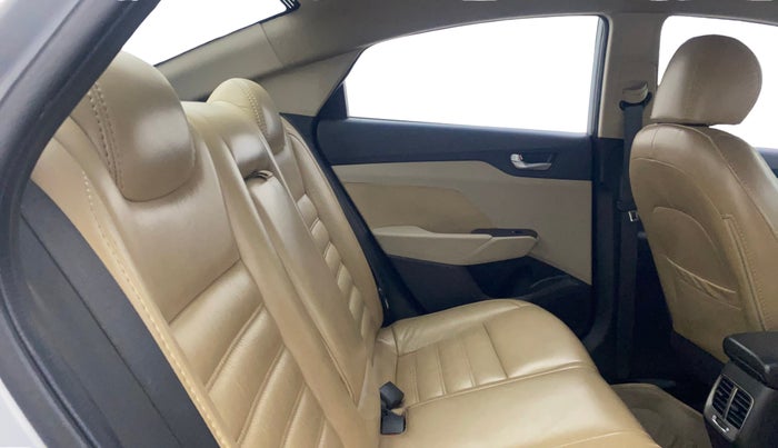 2019 Hyundai Verna 1.6 VTVT SX, Petrol, Manual, 84,490 km, Right Side Rear Door Cabin