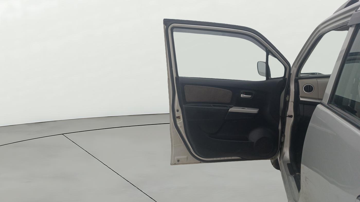 2015 Maruti Wagon R 1.0 LXI, Petrol, Manual, 1,05,123 km, LHS Front Door