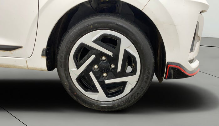 2024 Hyundai GRAND I10 NIOS SPORTZ AMT 1.2 KAPPA VTVT, Petrol, Automatic, 5,127 km, Right Front Wheel