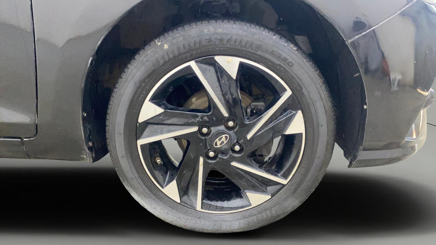 2020 Hyundai Verna SX (O) 1.5 VTVT IVT, Petrol, Automatic, 97,404 km, Right Front Wheel