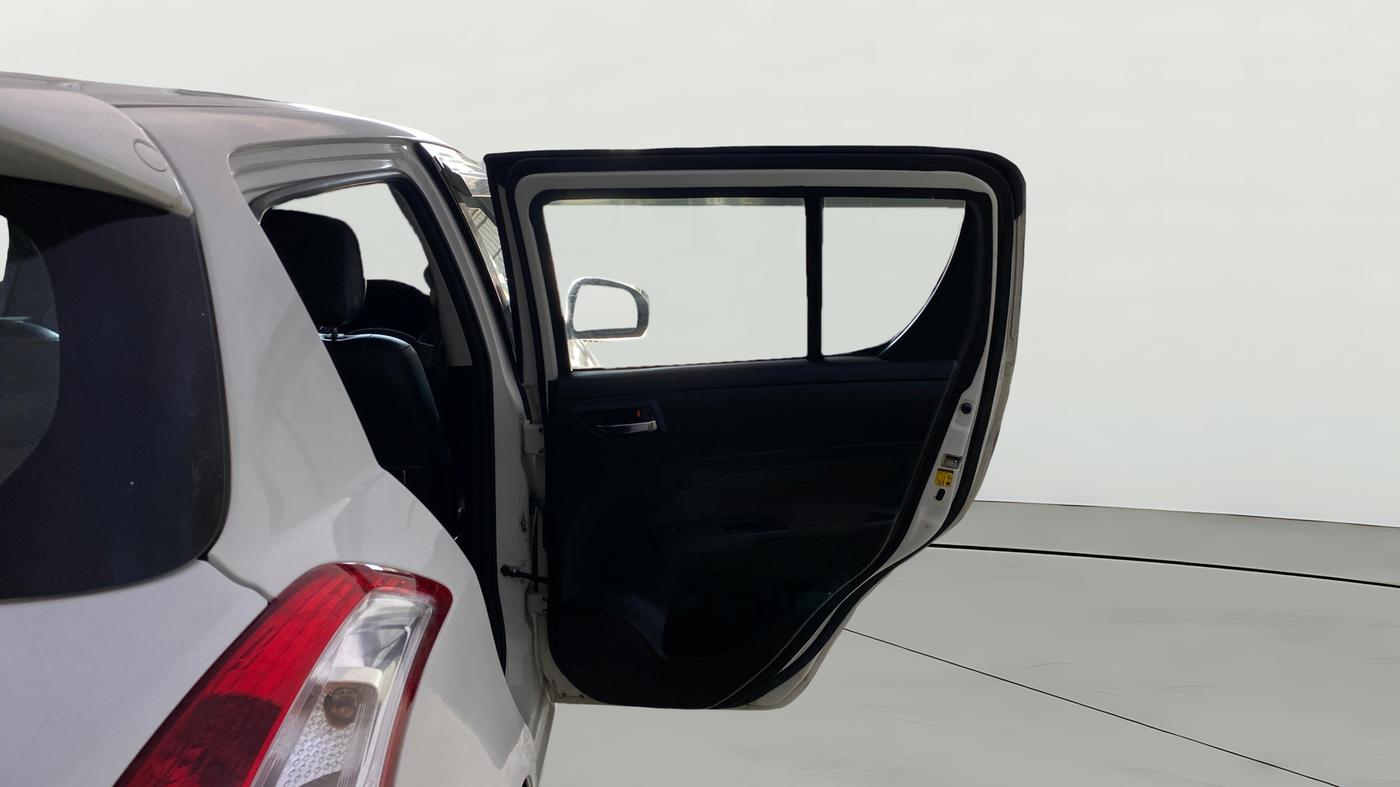 2017 Maruti Swift VXI, Petrol, Manual, 25,738 km, RHS Rear Door