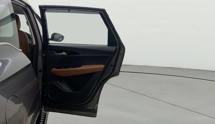 2021 MG HECTOR PLUS SHARP 2.0 DIESEL TURBO MT 6-STR, Diesel, Manual, 73,880 km, RHS Rear Door