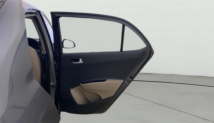 2017 Hyundai Xcent SX 1.2, Petrol, Manual, 76,164 km, RHS Rear Door