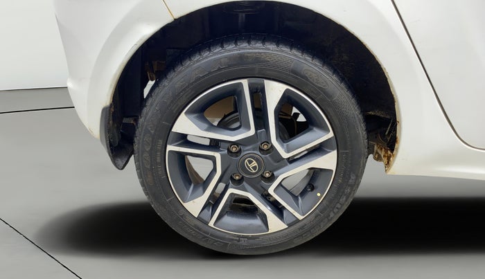 2019 Tata Tiago XZA PLUS DUAL TONE PETROL, Petrol, Automatic, 27,407 km, Right Rear Wheel