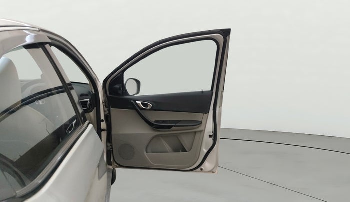 2018 Tata Tiago XZ PETROL, Petrol, Manual, 73,906 km, RHS Front Door