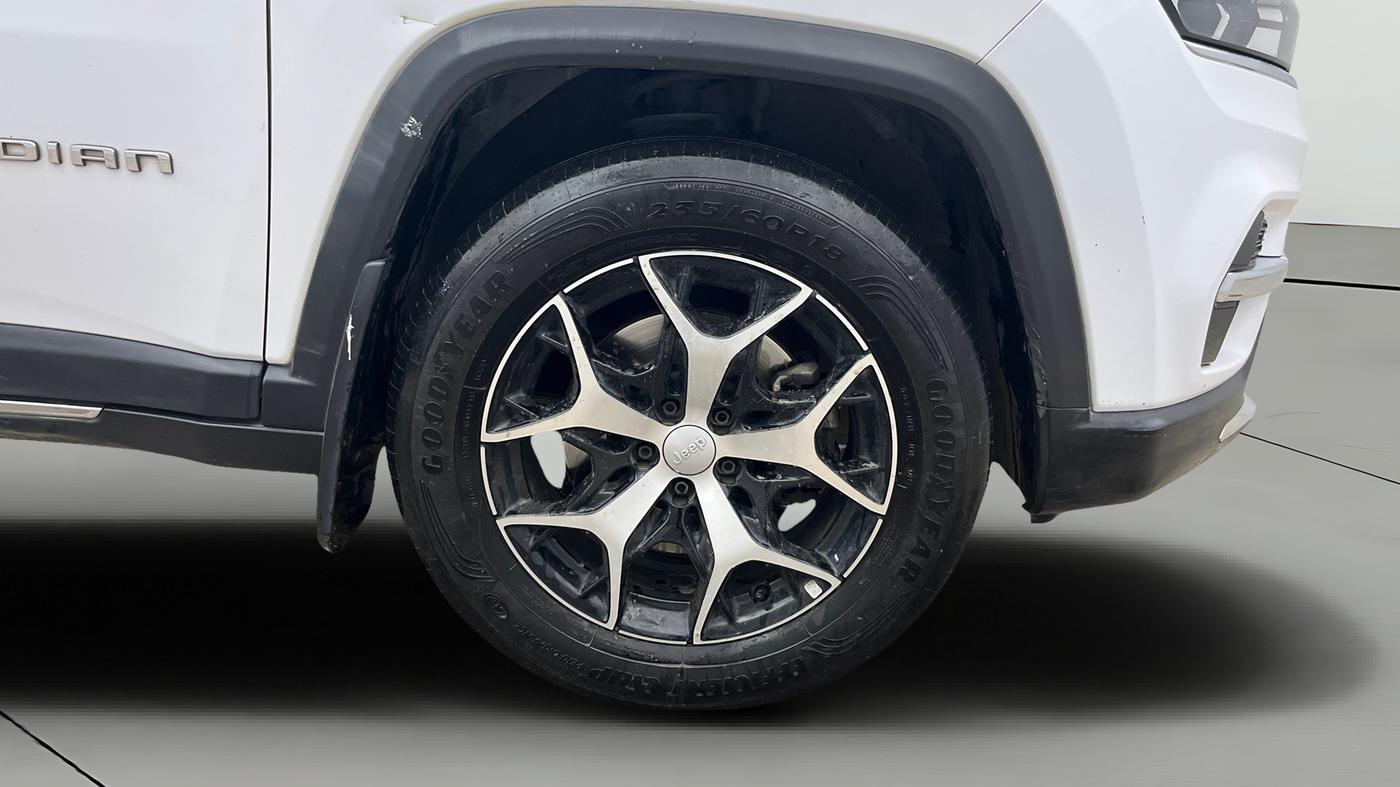 2022 Jeep MERIDIAN LIMITED 4X2 MT, Diesel, Manual, 64,272 km, Right Front Wheel