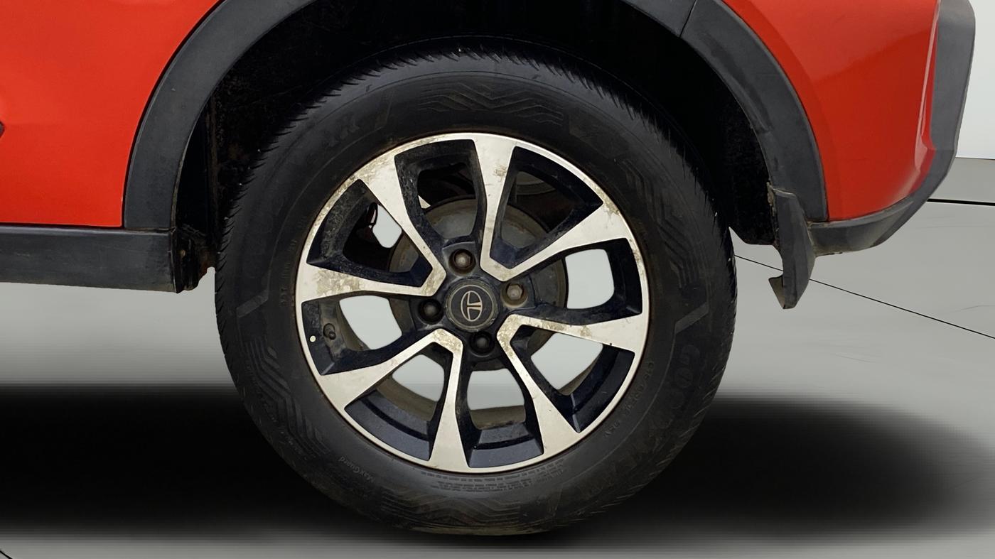 2020 Tata NEXON XZ PLUS DIESEL, Diesel, Manual, 77,215 km, Left Rear Wheel
