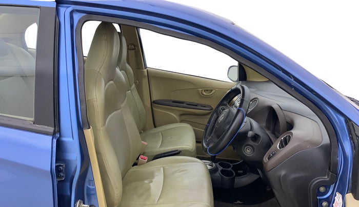 2013 Honda Amaze 1.2L I-VTEC S AT, Petrol, Automatic, 98,015 km, Right Side Front Door Cabin