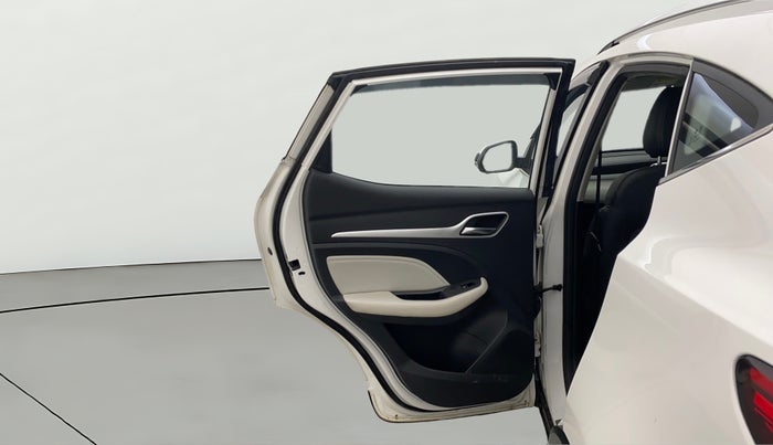 2022 MG ASTOR SHARP 1.5 MT, Petrol, Manual, 30,004 km, LHS Rear Door