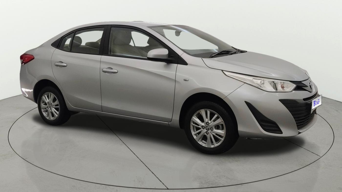 2020 Toyota YARIS J CVT, Petrol, Automatic, 34,979 km, Right Front Diagonal