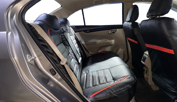 2017 Maruti Ciaz ALPHA 1.4 PETROL, Petrol, Manual, 53,995 km, Right Side Rear Door Cabin