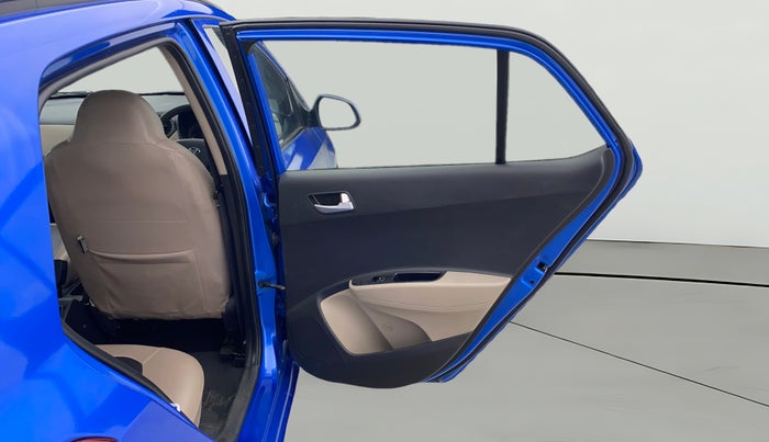 2017 Hyundai Grand i10 SPORTZ (O) AT 1.2 KAPPA VTVT, Petrol, Automatic, 80,082 km, RHS Rear Door