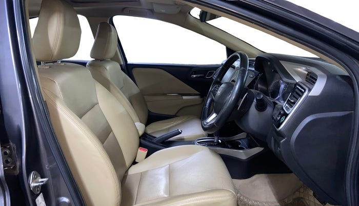 2017 Honda City 1.5L I-VTEC VX CVT, Petrol, Automatic, 1,01,148 km, Right Side Front Door Cabin