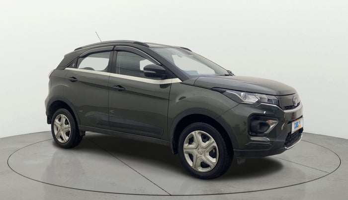 2023 Tata NEXON XMA SUNROOF PETROL, Petrol, Automatic, 14,457 km, Right Front Diagonal