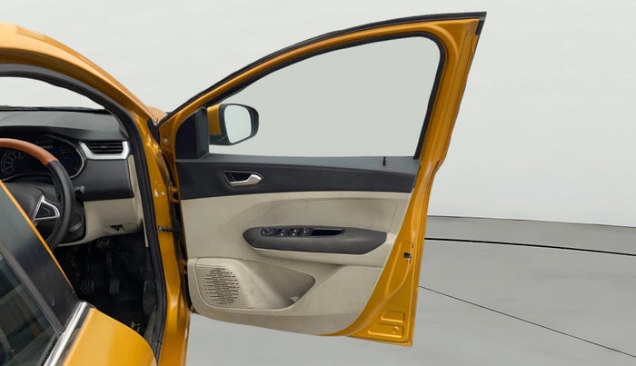 2020 Renault TRIBER RXZ AMT, Petrol, Automatic, 76,244 km, RHS Front Door