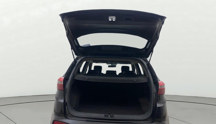 2017 Hyundai Creta SX PLUS AT 1.6 DIESEL, Diesel, Automatic, 96,995 km, Boot Door Open