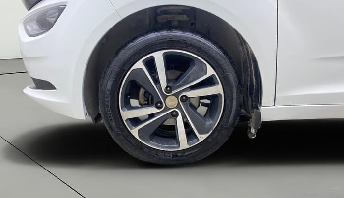 2022 Tata ALTROZ XZA PLUS, Petrol, Automatic, 56,299 km, Left Front Wheel