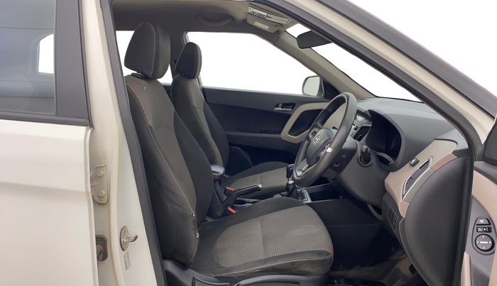 2017 Hyundai Creta SX PLUS 1.6 PETROL, CNG, Manual, 1,37,686 km, Right Side Front Door Cabin