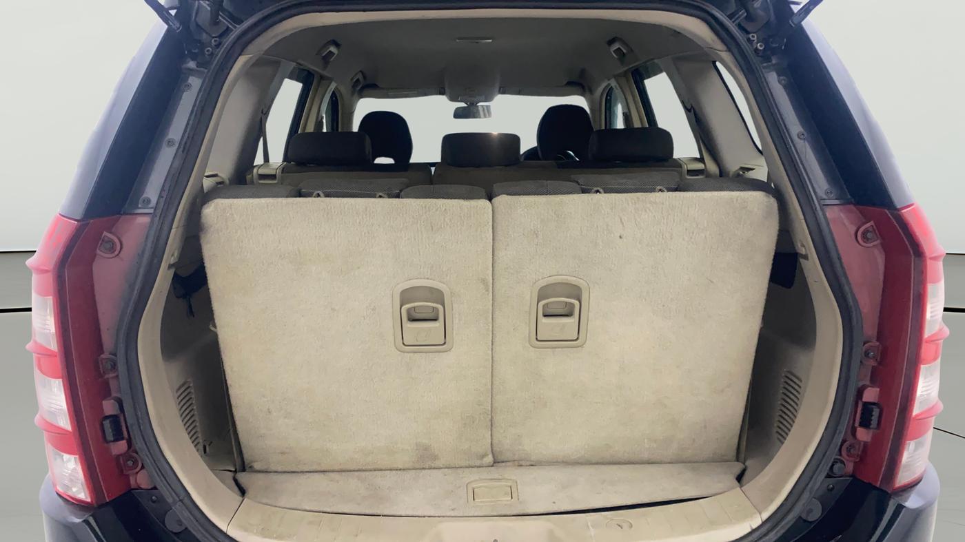 2016 Mahindra XUV500 W4, Diesel, Manual, 1,39,547 km, Boot Open Zoomed View