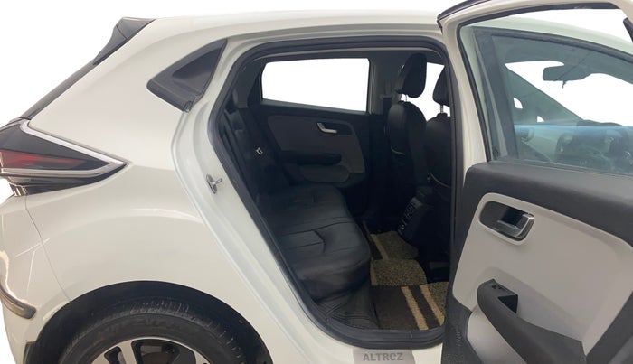 2020 Tata ALTROZ XZ PETROL, Petrol, Manual, 18,468 km, Right Side Rear Door Cabin