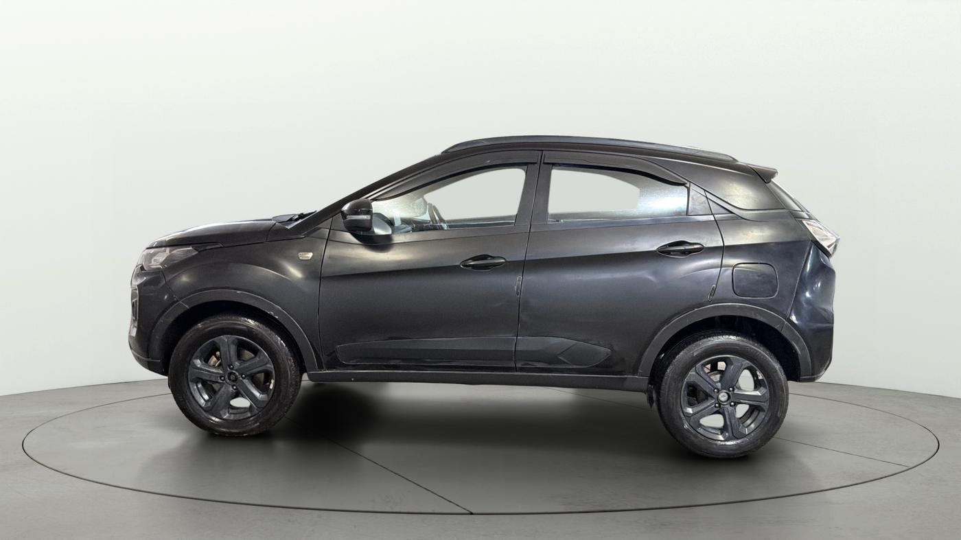 2022 Tata NEXON XZA PLUS (O) DIESEL DARK EDITION, Diesel, Automatic, 98,286 km, Left Side