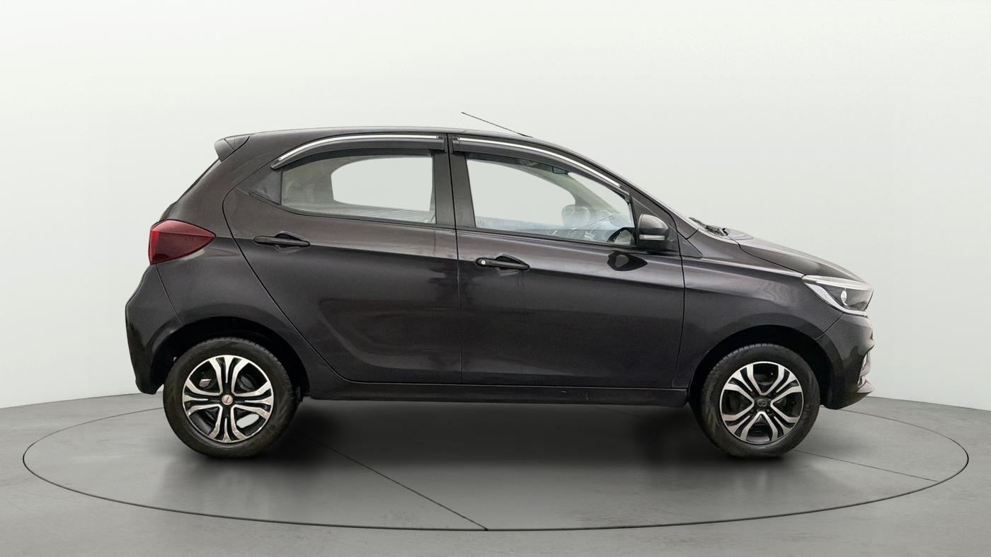 2022 Tata Tiago XZ PLUS CNG, CNG, Manual, 55,180 km, Right Side View