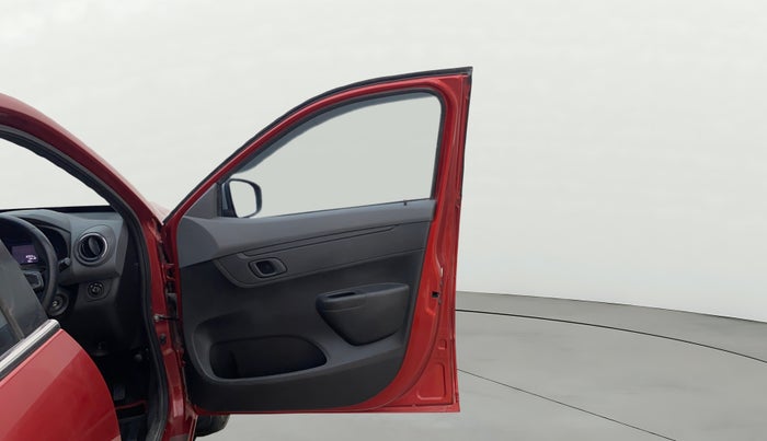 2022 Renault Kwid RXT 1.0 (O), Petrol, Manual, 8,354 km, RHS Front Door