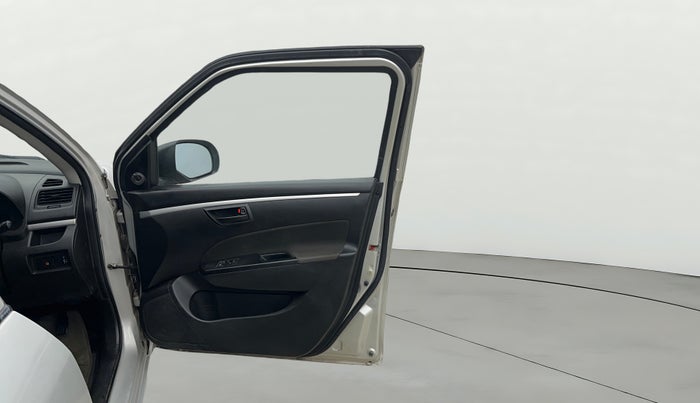 2017 Maruti Swift LXI (O), Petrol, Manual, 29,045 km, RHS Front Door