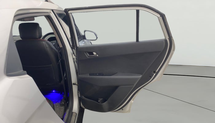 2016 Hyundai Creta SX PLUS 1.6 PETROL, Petrol, Manual, 1,05,128 km, RHS Rear Door