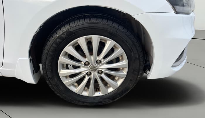 2018 Maruti Ciaz ZETA AT 1.5  SHVS PETROL, Petrol, Automatic, 93,414 km, Right Front Wheel