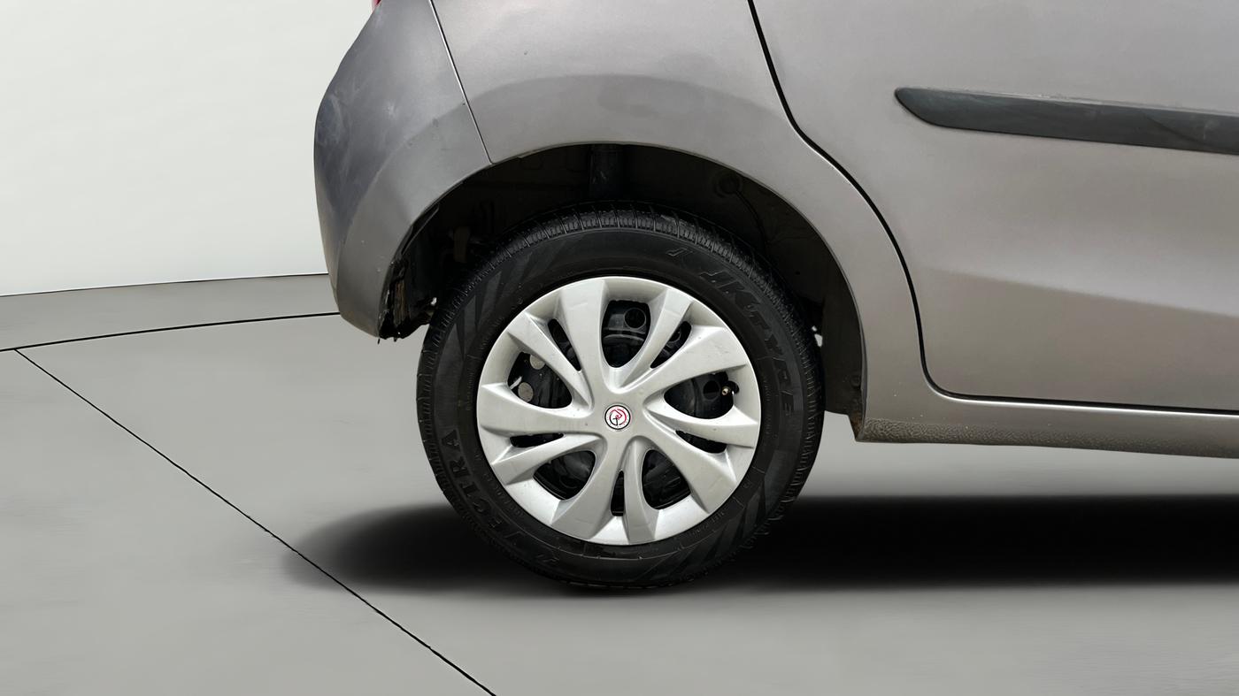 2017 Maruti Celerio ZXI AMT, Petrol, Automatic, 39,972 km, Right Rear Wheel