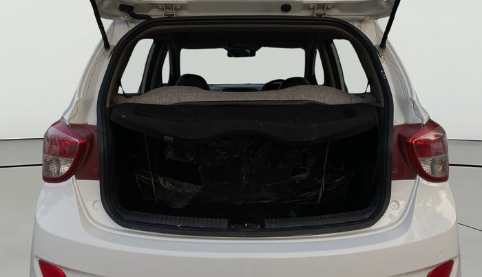 2015 Hyundai Grand i10 SPORTZ 1.2 KAPPA VTVT, Petrol, Manual, 63,232 km, Boot Open Zoomed View