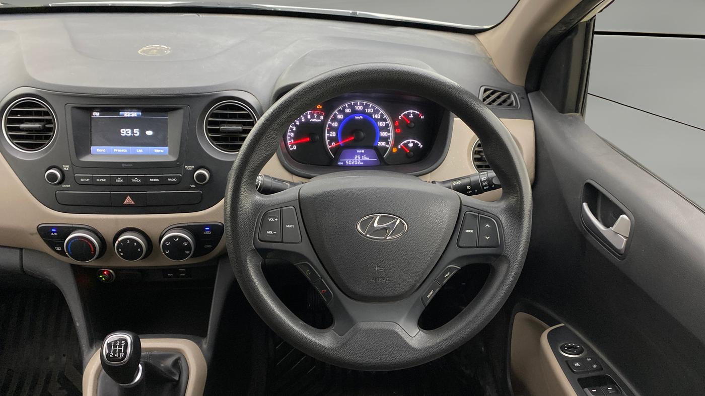 2017 Hyundai Grand i10 SPORTZ 1.2 KAPPA VTVT, CNG, Manual, 50,209 km, Steering Wheel Close Up