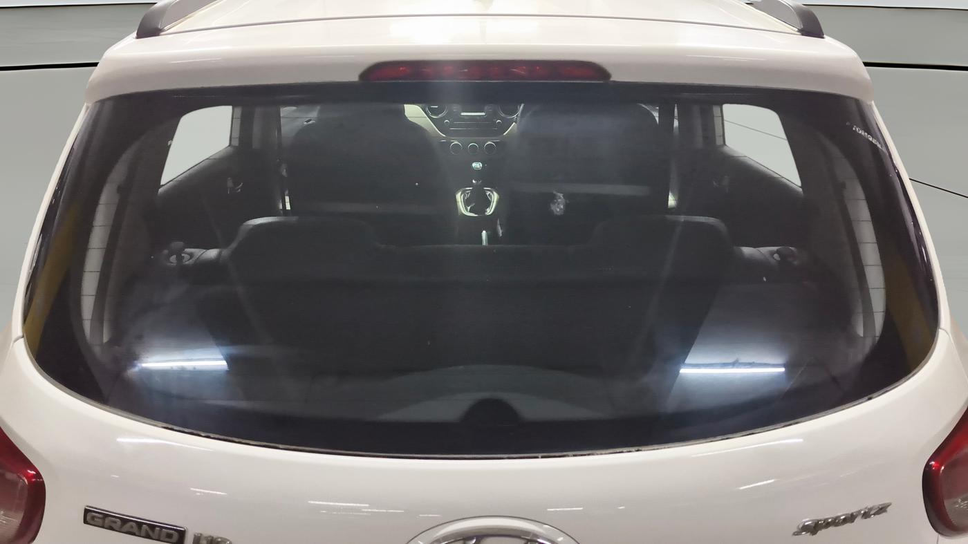2015 Hyundai Grand i10 SPORTZ 1.2 KAPPA VTVT, Petrol, Manual, 27,417 km, Rear Windshield